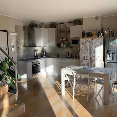 Residenza Taliedo, In Casa Privata, Abitata, Solo Camera Doppia E Bagno Personale Milan Luaran gambar